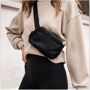 Lululemon RARE OG Everywhere Black Belt Bag Original Version